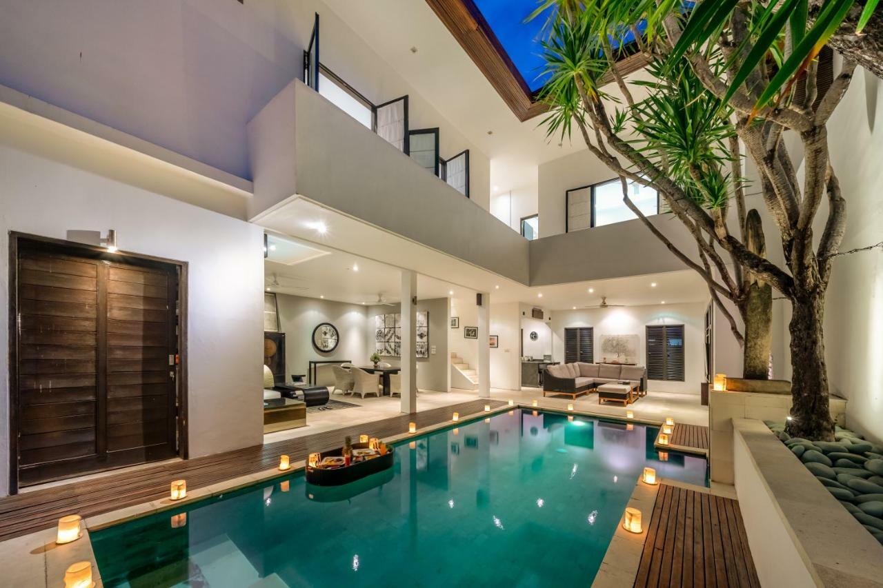 The Town House Seminyak Exterior foto